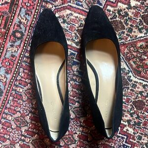 Ann Taylor Black Suede like Pump